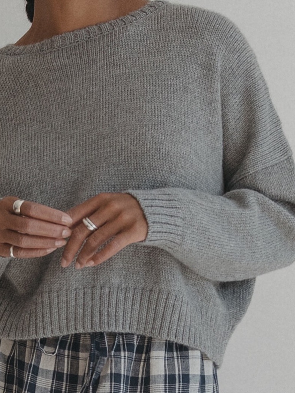Gillian Stevens Ilse Pullover Sweater in Grey Size 3 - Picture 2 of 4